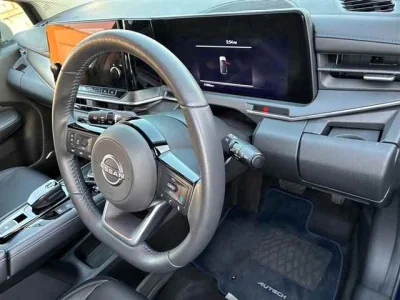 Nissan AURA