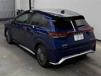 Nissan AURA