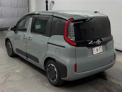 Toyota Sienta