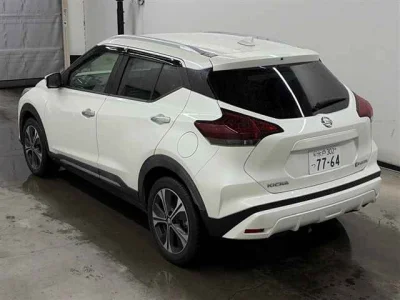 Nissan KICKS
