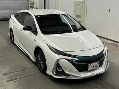Toyota Prius PHV