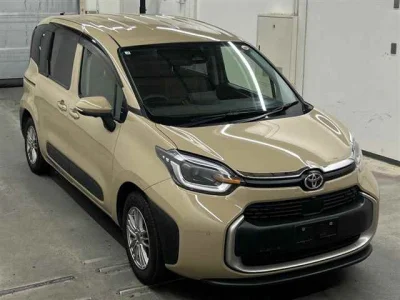 Toyota Sienta