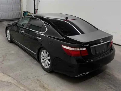 Lexus LS460L
