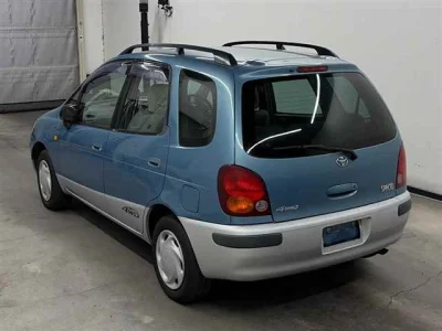 Toyota COROLLA SPACIO