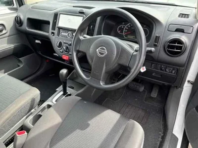 Nissan AD