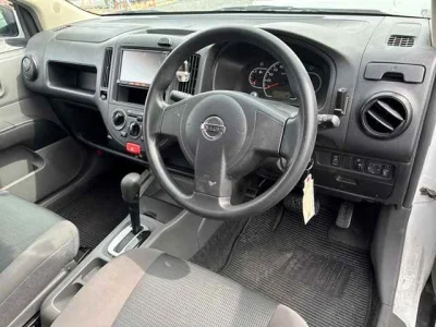Nissan AD