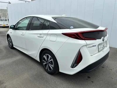 Toyota Prius PHV