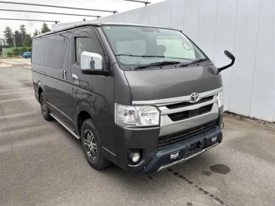 Toyota HiAce Van