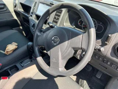 Nissan AD