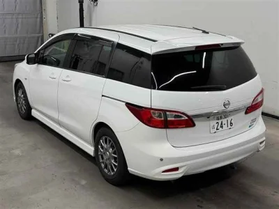 Nissan LAFESTA