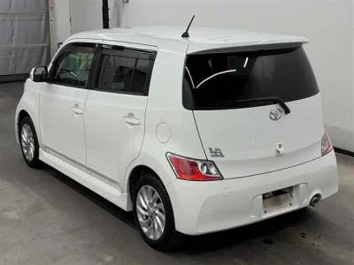 Toyota bB