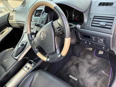 Lexus HS