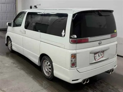 Nissan Elgrand