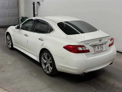 Nissan FUGA