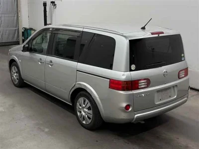 Nissan LAFESTA