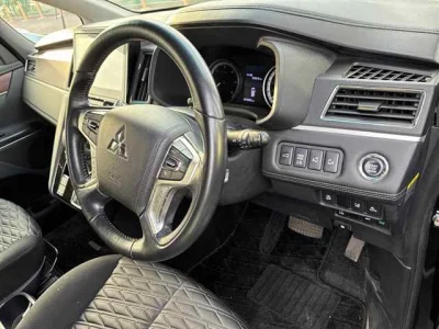 Mitsubishi DELICA D5