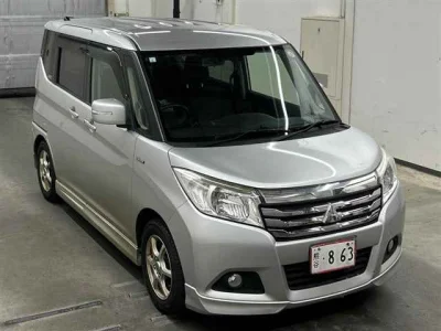 Mitsubishi Delica D:2