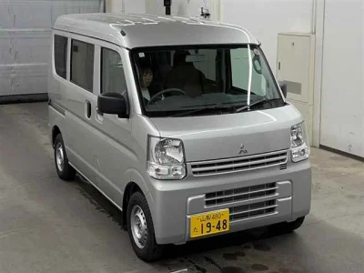 Mitsubishi Minicab Van