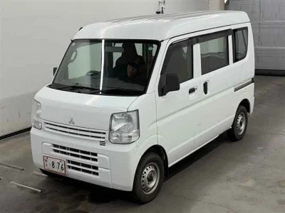 Mitsubishi Minicab Van
