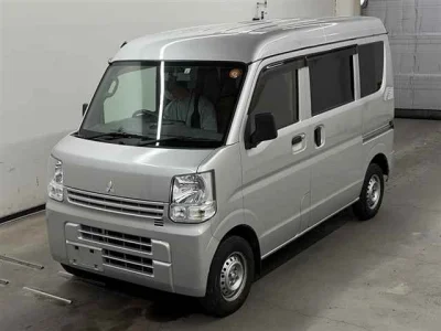 Mitsubishi Minicab Van