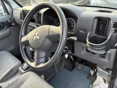 Mitsubishi MINICAB VAN
