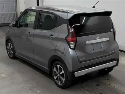 Mitsubishi EK X