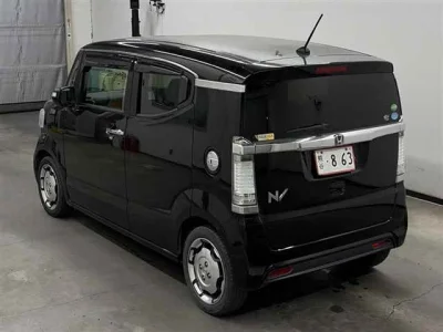 Honda N BOX SLASH