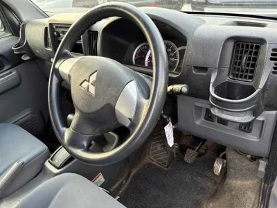 Mitsubishi MINICAB VAN