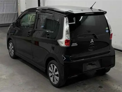 Mitsubishi EK CUSTOM