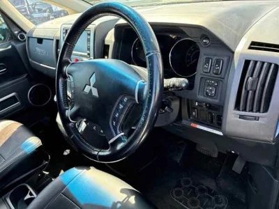 Mitsubishi DELICA D5