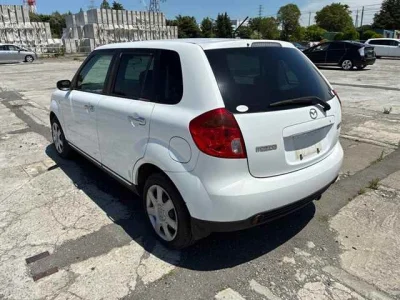 Mazda VERISA
