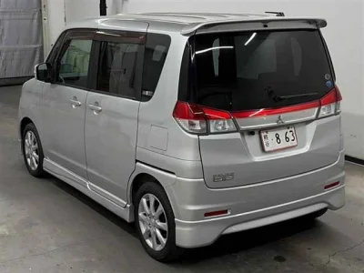 Mitsubishi Delica D:2
