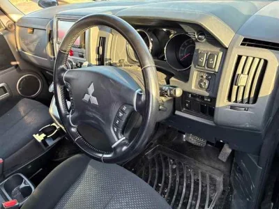 Mitsubishi DELICA D5