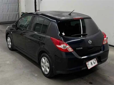 Nissan TIIDA