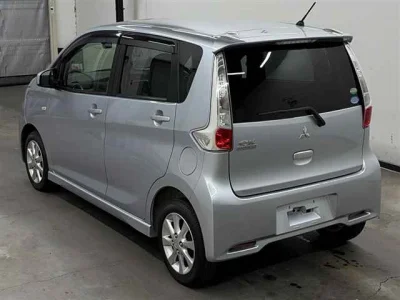 Mitsubishi EK CUSTOM
