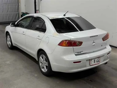 Mitsubishi GALANT FORTIS