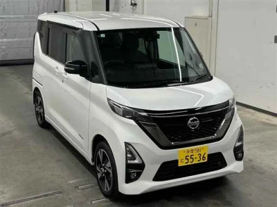 Nissan ROOX