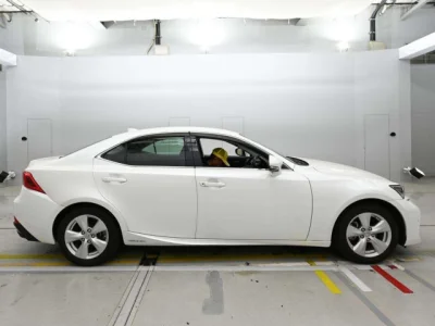 Lexus IS300h