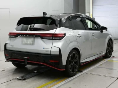 Nissan AURA