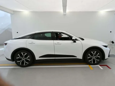 Toyota Crown Crossover