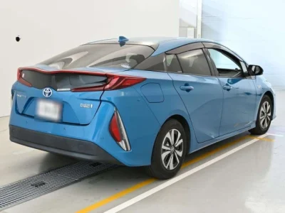 Toyota Prius PHV