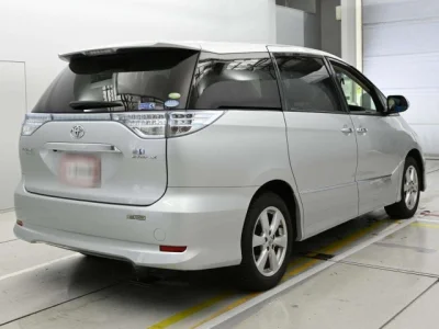 Toyota Estima Hybrid