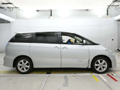 Toyota Estima Hybrid