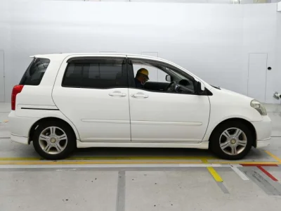 Toyota Raum