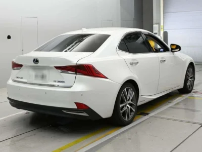 Lexus IS300h