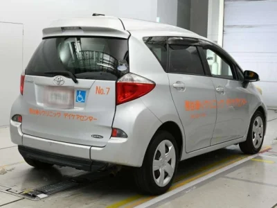 Toyota Ractis