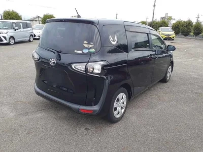 Toyota Sienta