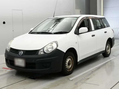 Nissan AD