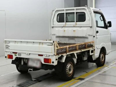 Nissan NT100 Clipper