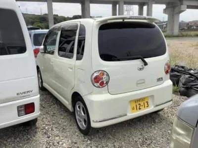 Daihatsu Move Latte